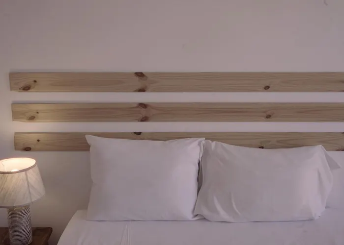 Light & Airy Historic Centre House With Balconies