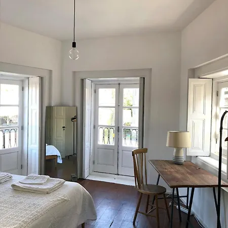 Light & Airy Historic Centre House With Balconies Holiday home Porto