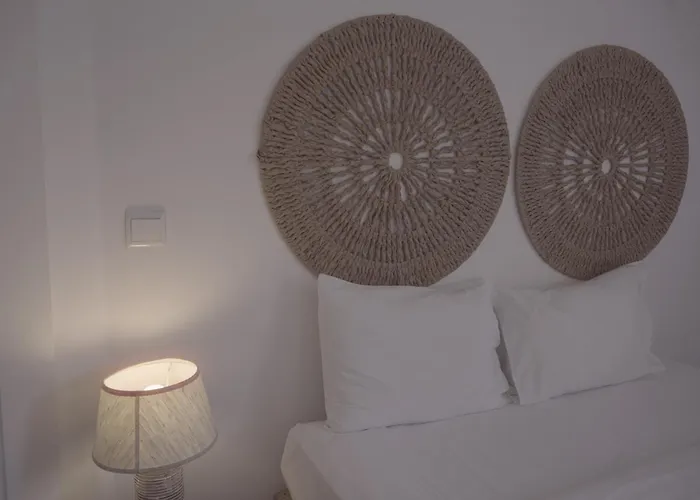 Light & Airy Historic Centre House With Balconies Holiday home Porto