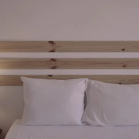 Light & Airy Historic Centre House With Balconies