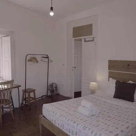 Dom wakacyjny Light & Airy Historic Centre House With Balconies Porto